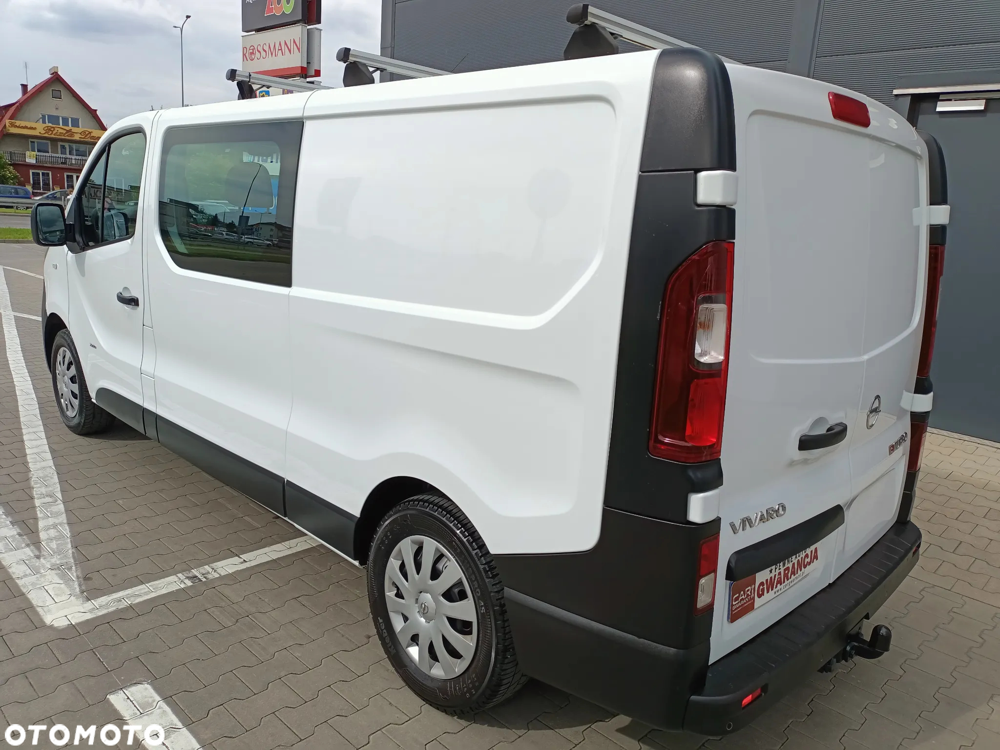 Opel VIVARO 5-cio OSOBOWY LONG - 8