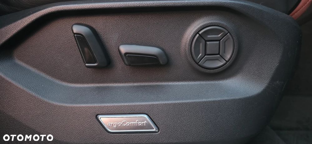 Volkswagen Touareg 3.0 V6 TDI SCR 4Mot Elegance - 17