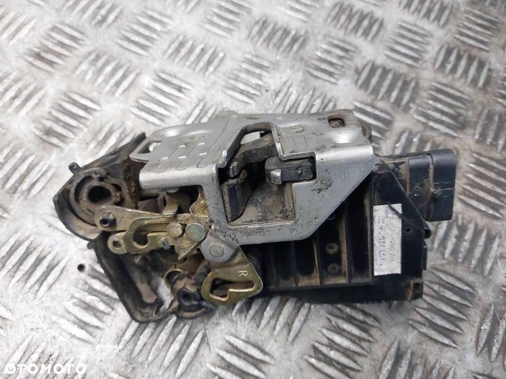 ZAMEK DRZWI PRAWY TYŁ MERCEDES-BENZ W163 ML A1637302635 - 2