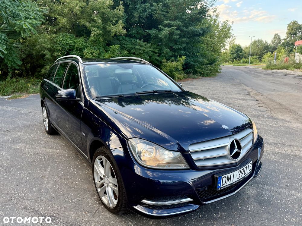Mercedes-Benz Klasa C 180 CDI DPF (BlueEFFICIENCY) Avantgarde - 3