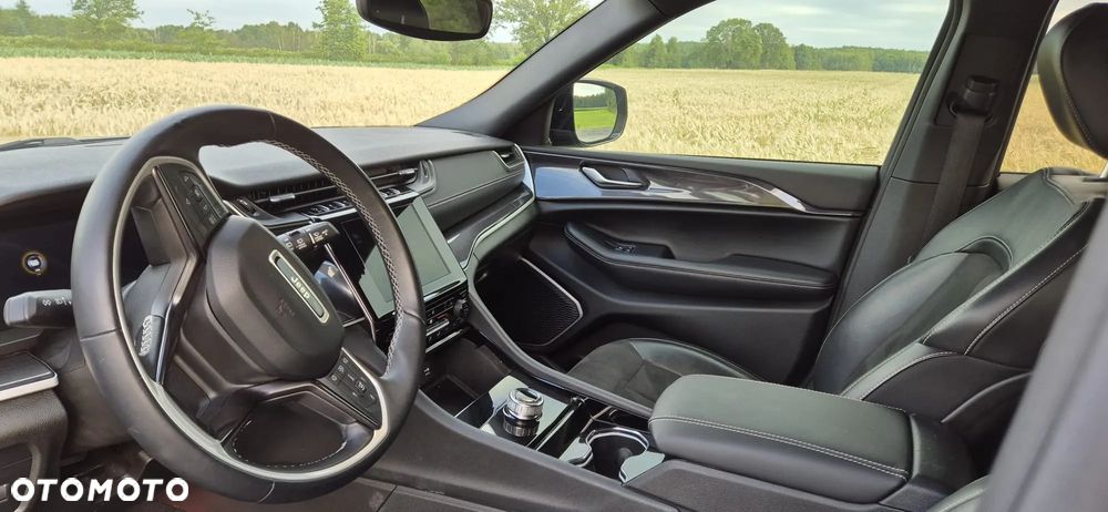 Jeep Grand Cherokee - 13