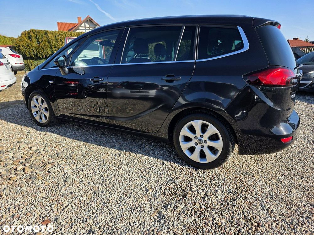 Opel Zafira - 24