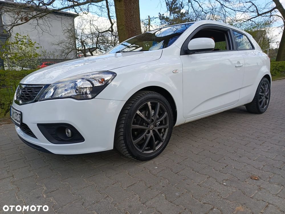 Kia ProCeed 1.4 CVVT Dream-Team Edition - 14