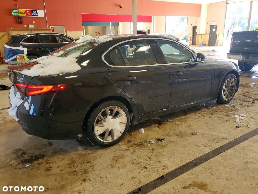 Alfa Romeo Giulia - 15