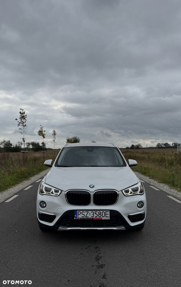 BMW X1 sDrive20d Sport Line - 4