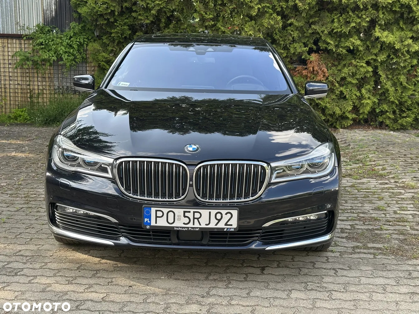 BMW Seria 7 740Le xDrive iPerformance - 3