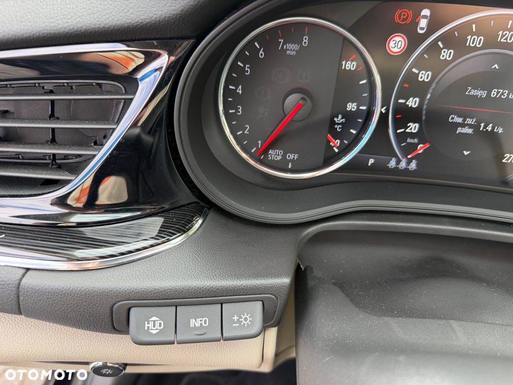 Opel Insignia 2.0 T 4x4 Innovation S&S - 15