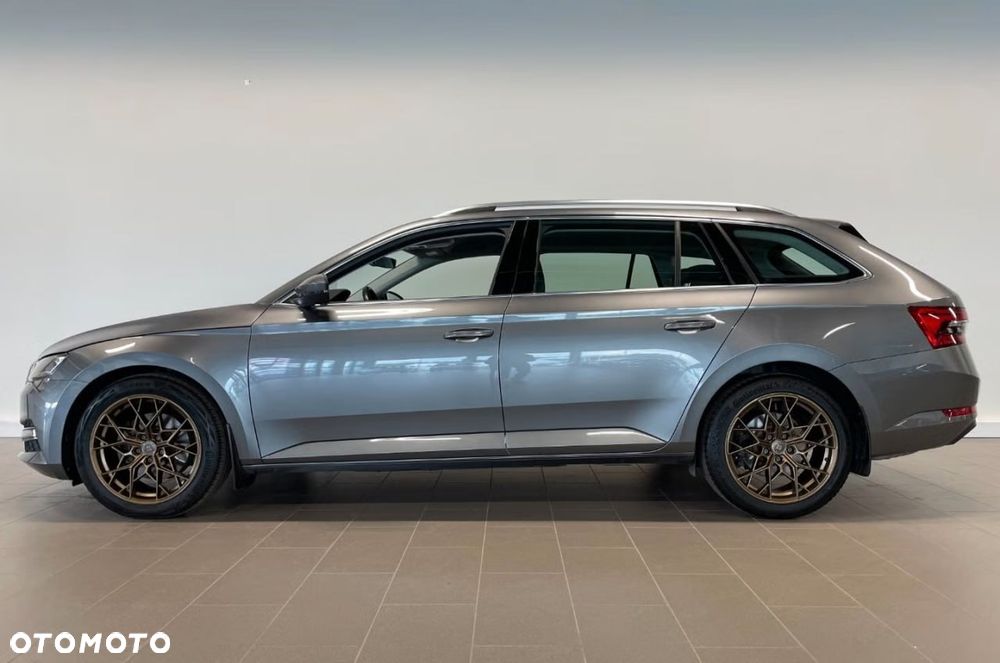 Skoda Superb 2.0 TDI 4x4 DSG Style - 8