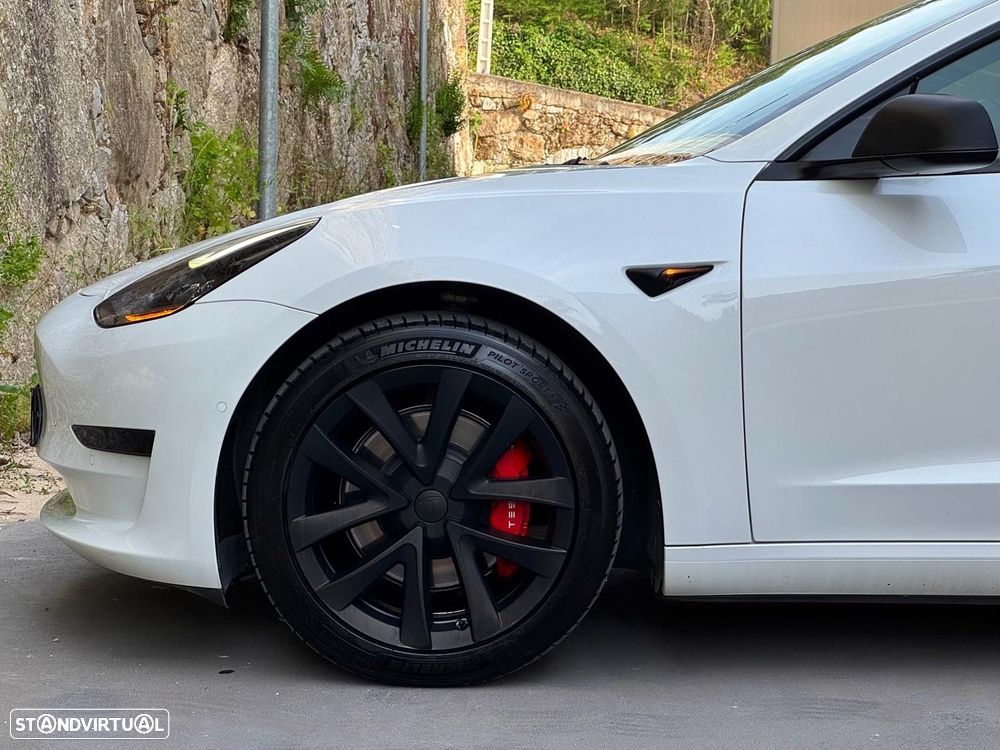 Tesla Model 3 Tração Traseira - 32