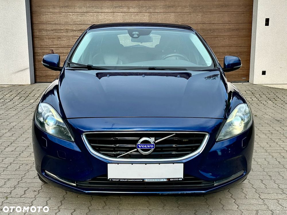 Volvo V40 D4 Drive-E Ocean Race - 9