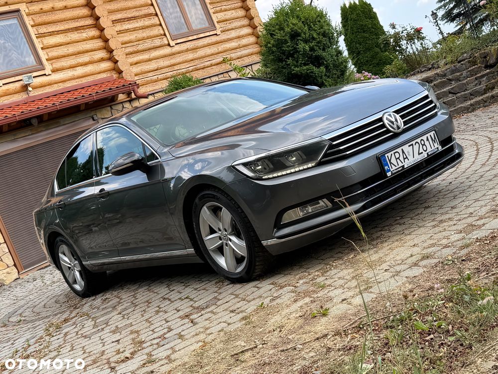 Volkswagen Passat - 2