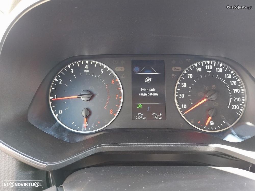 Renault Clio TCe 90 EVOLUTION - 9