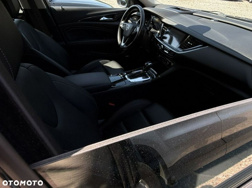 Opel Insignia - 17