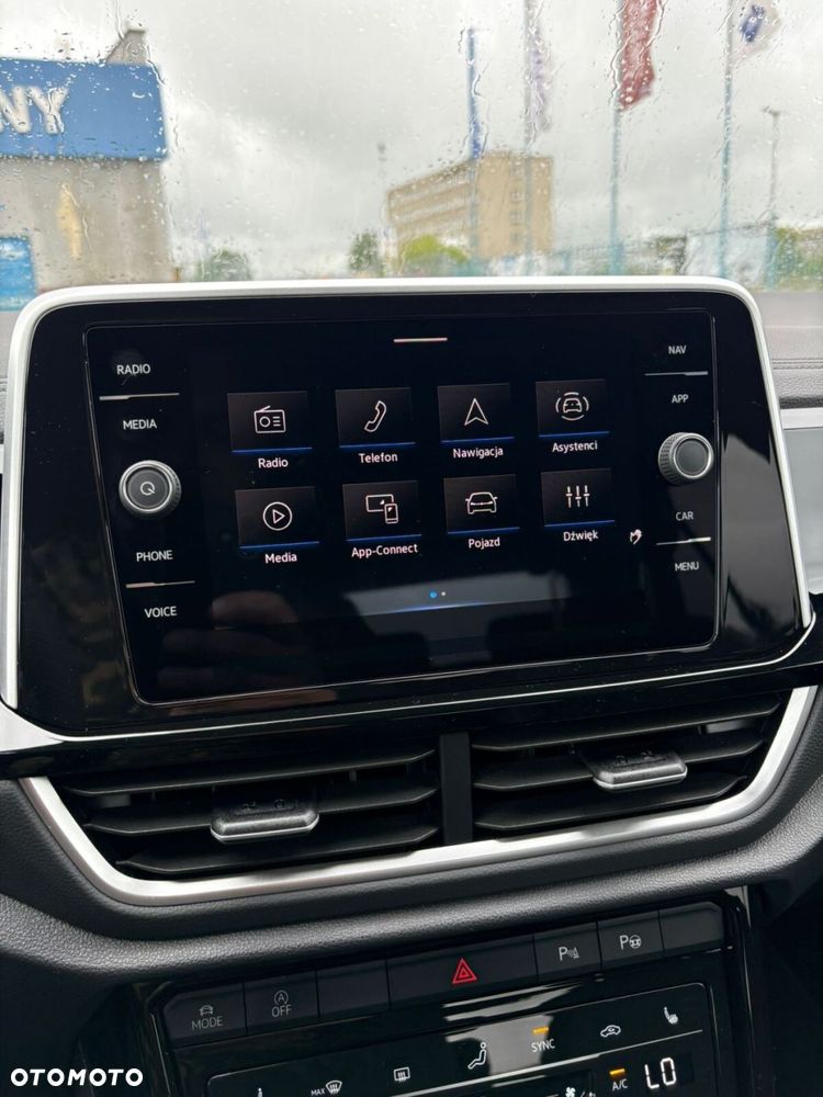 Volkswagen T-Roc - 20