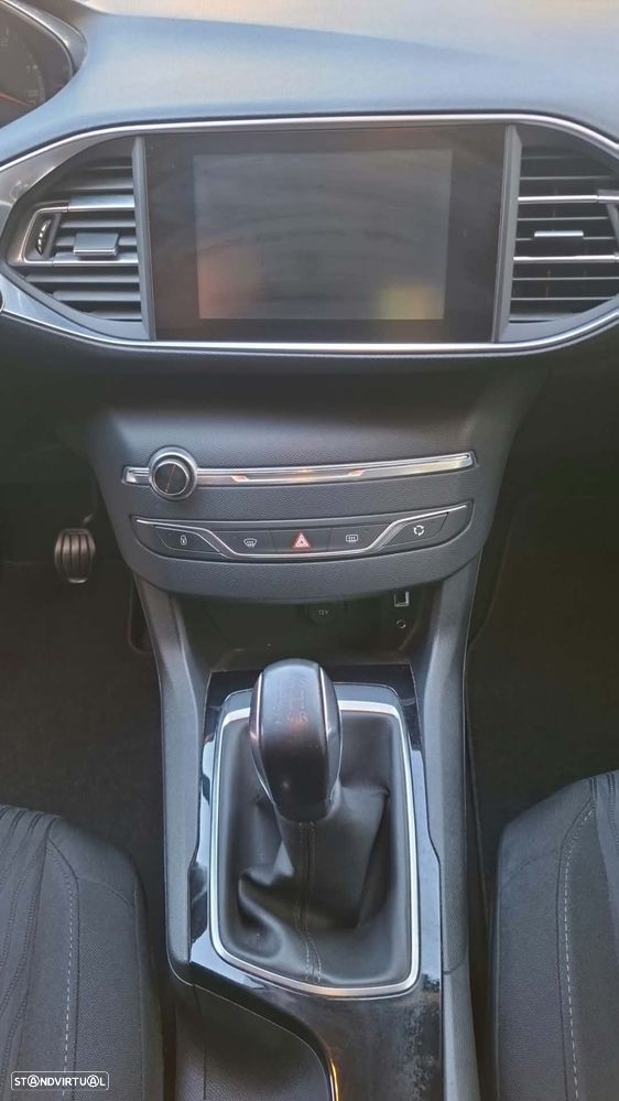 Peugeot 308 1.6 BlueHDi Active J17 - 15