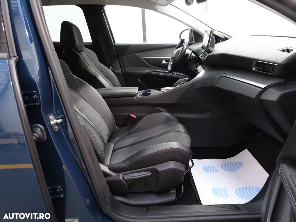 Peugeot 3008 Hybrid 225 e-EAT8 Allure Pack - 18