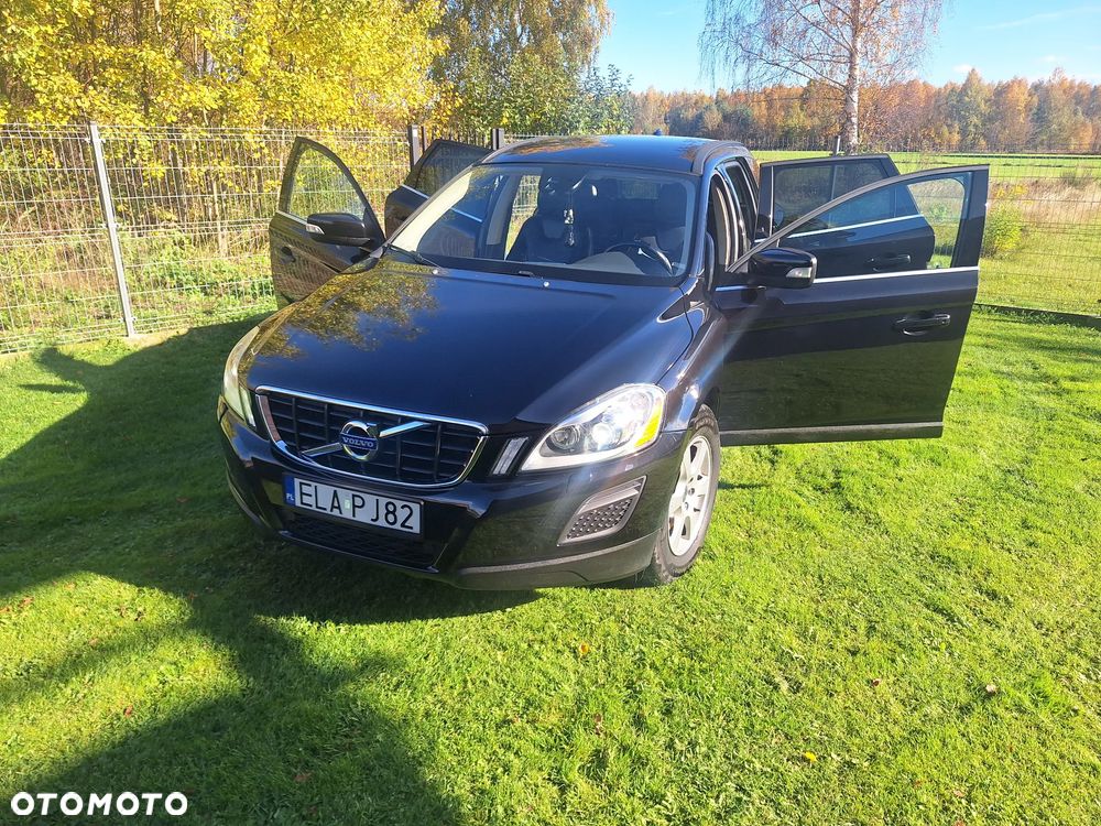 Volvo XC 60 D4 Momentum - 6