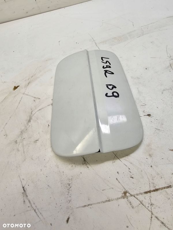 KLAPKA WLEWU PALIWA AUDI A4 B9 8W0809907 LS9R - 3