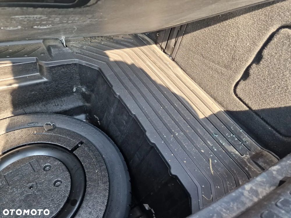 Ford Puma 1.0 EcoBoost mHEV Titanium - 28