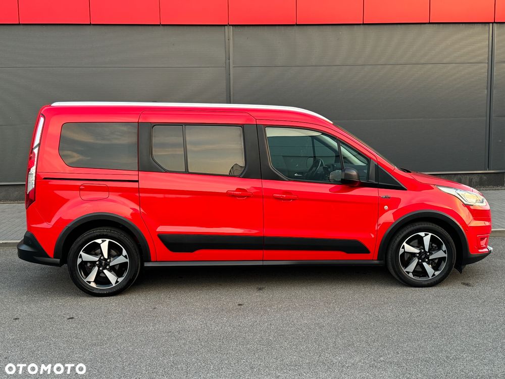 Ford Tourneo Connect Grand - 19