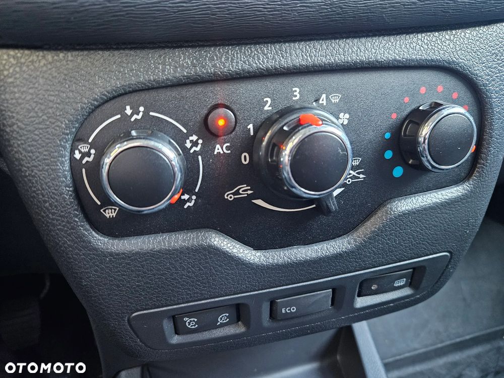 Dacia Lodgy 1.6 SCe Laureate S&S - 22