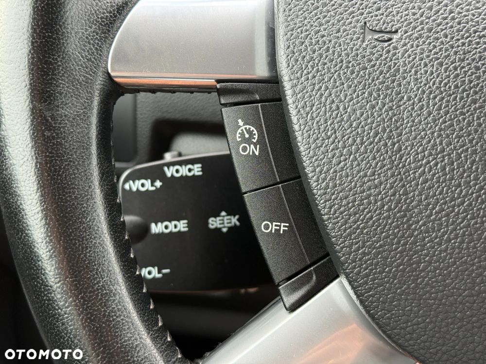 Ford Kuga - 33