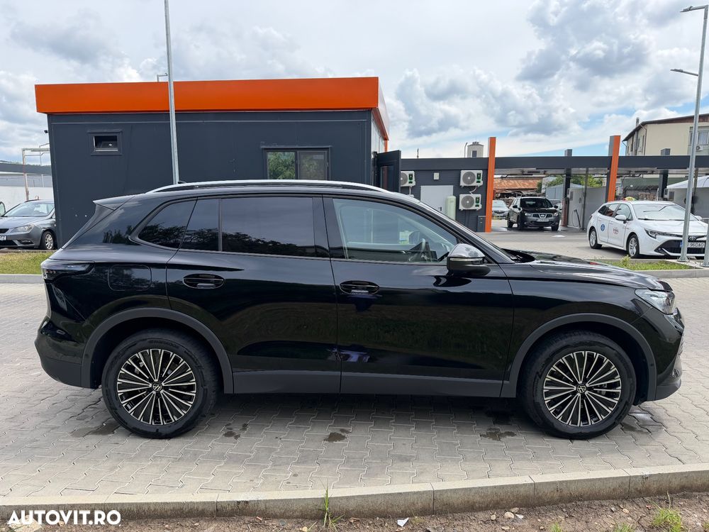 Volkswagen Tiguan - 3
