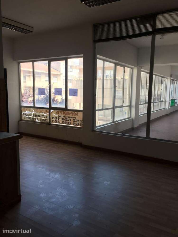 Escritório 35m2 Edif. Póvoa 7 - Póvoa de Varzim a 240mts do Metro - Grande imagem: 2/20