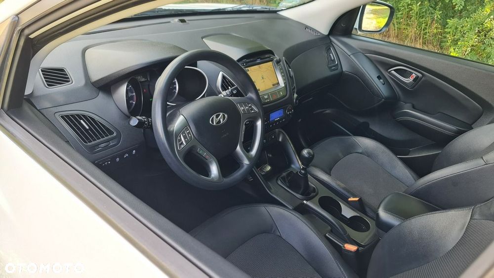 Hyundai ix35 - 12