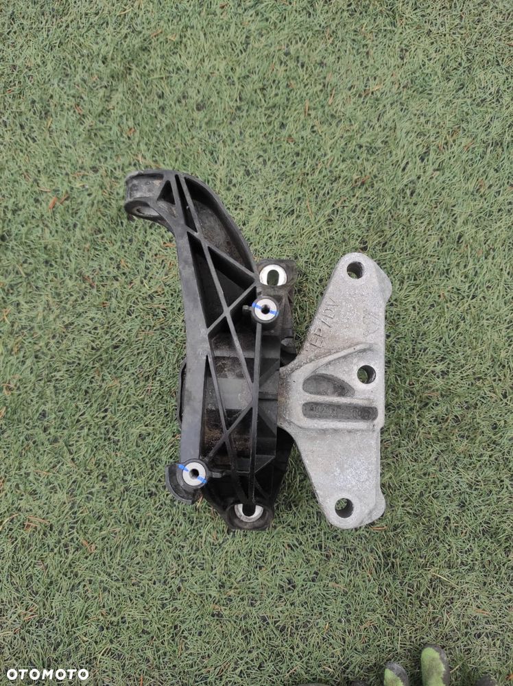 ŁAPA PODUSZKA SILNIKA 3008 II 5008 II 208 II 308 II PARTNER BERLINGO CORSA - 2