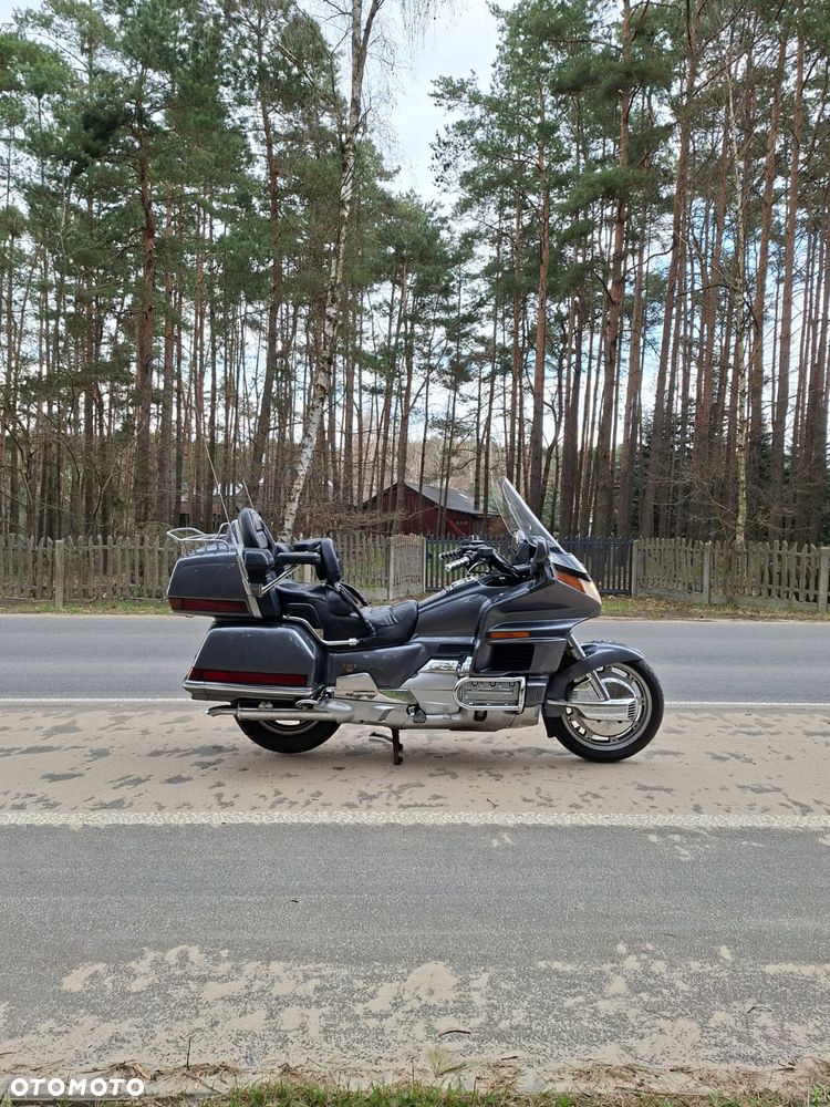 Honda GL - 10