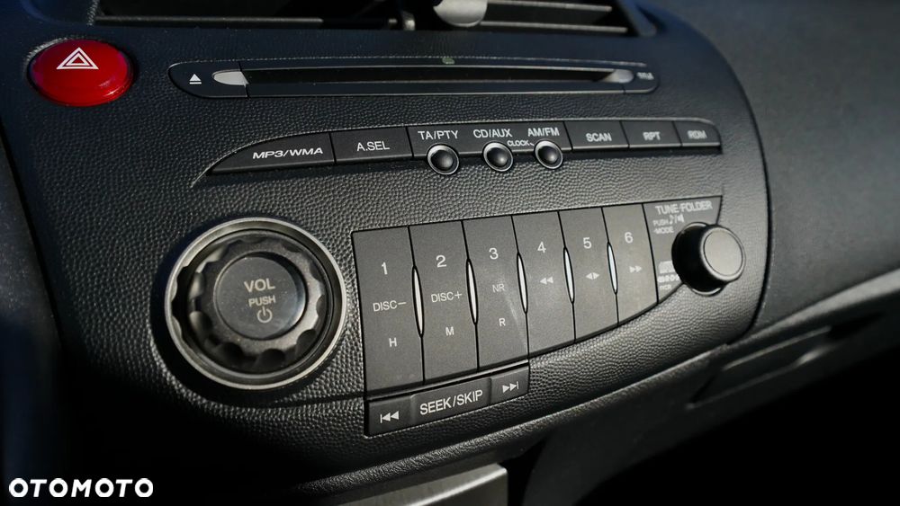 Honda Civic 1.8 Sport - 17