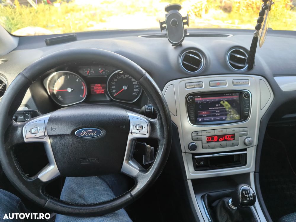 Ford Mondeo - 3
