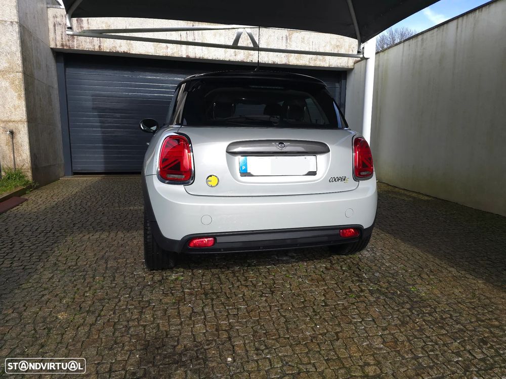 MINI 3 Portas Cooper SE Essential - 9