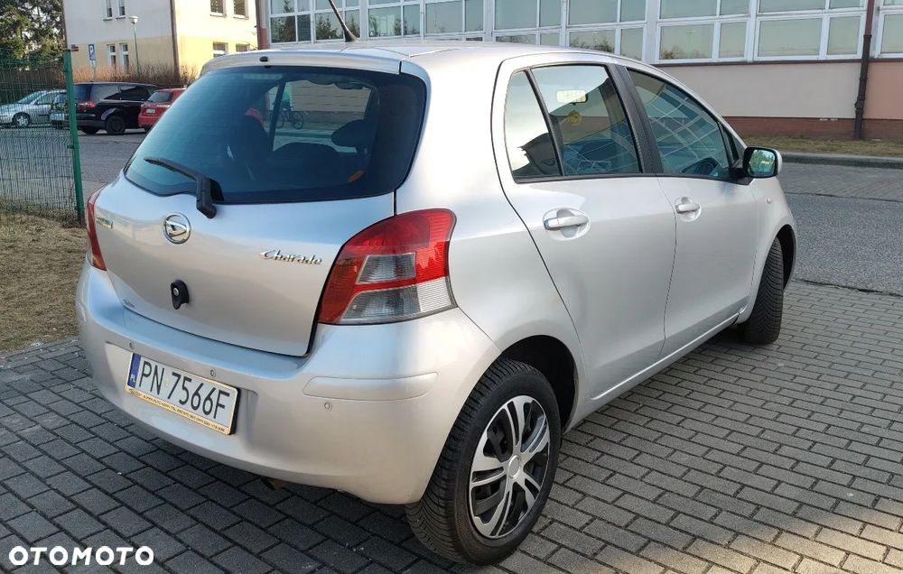 Daihatsu Charade Standard - 3