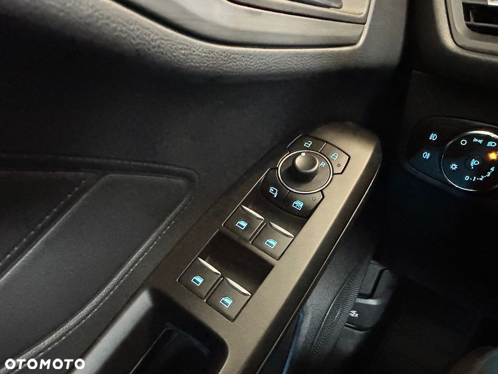 Ford Focus 1.5 EcoBlue Titanium X - 27