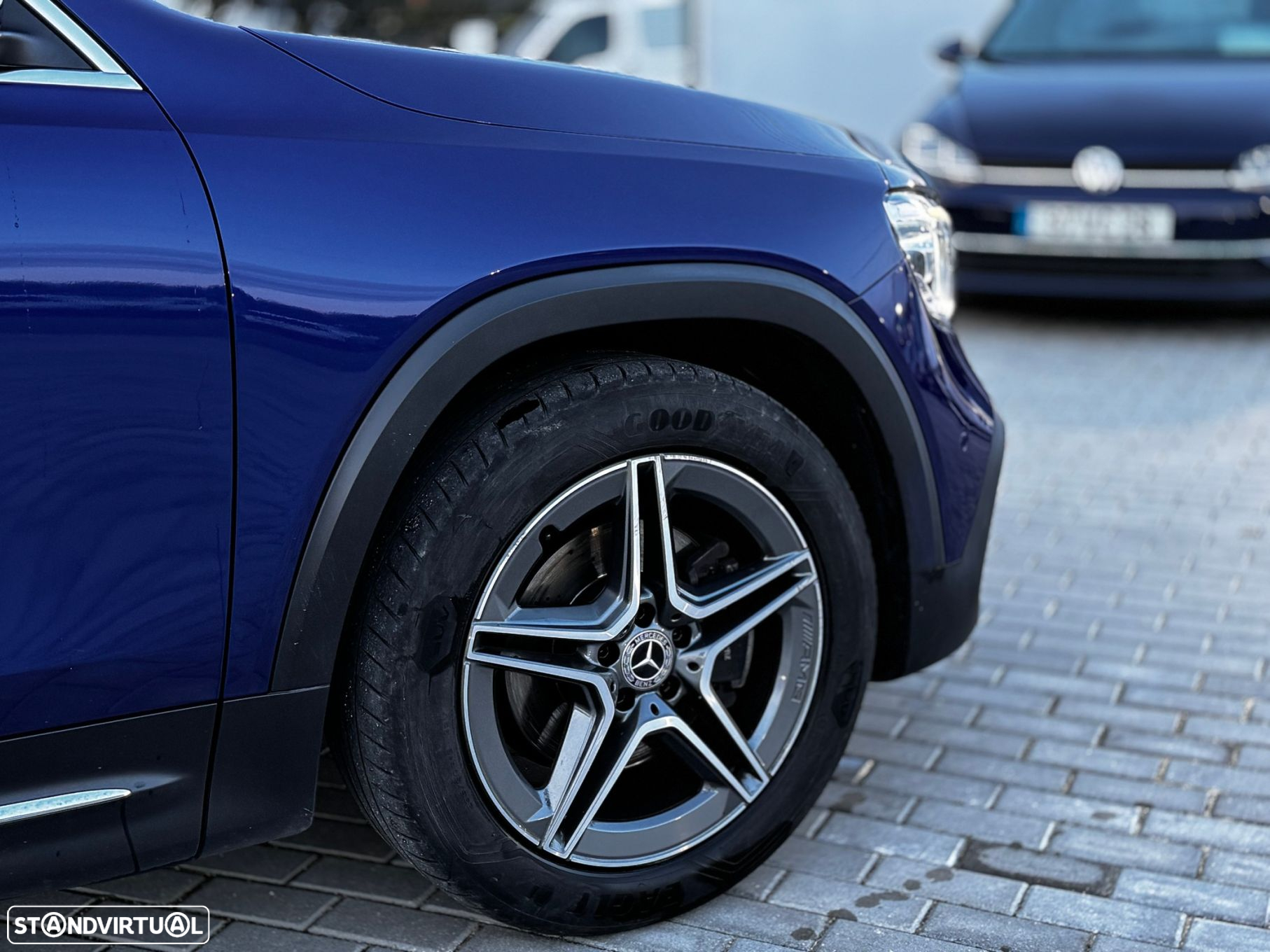 Mercedes-Benz GLB 200 d AMG Line - 11