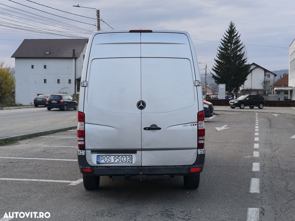 Mercedes-Benz Sprinter - 15