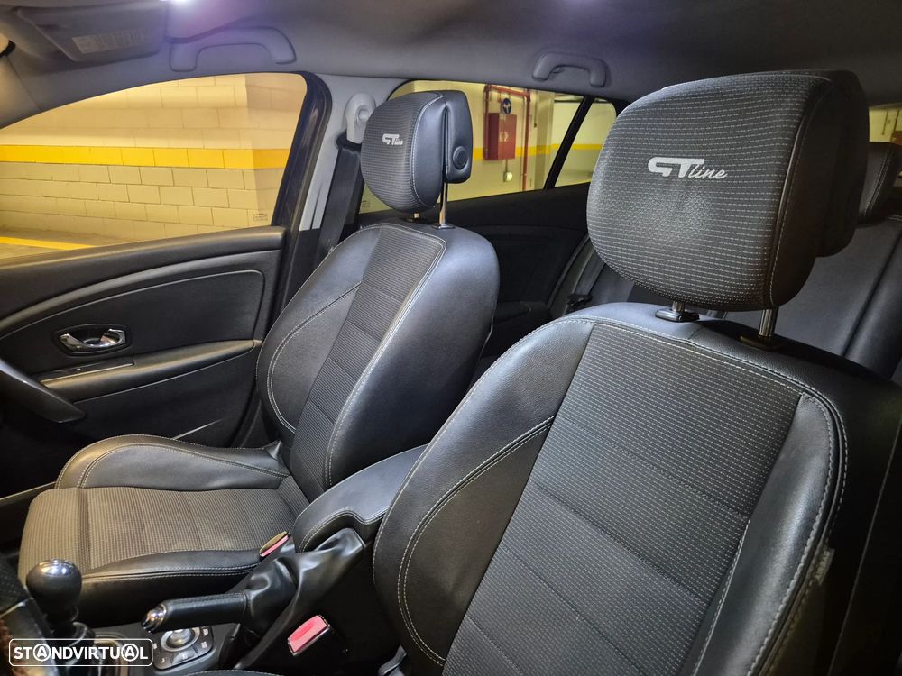 Renault Mégane Sport Tourer 1.5 dCi GT Line - 24