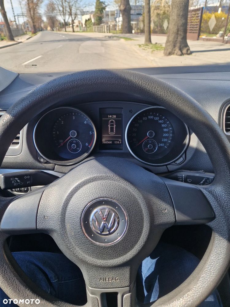 Volkswagen Golf 1.6 TDI Comfortline - 6