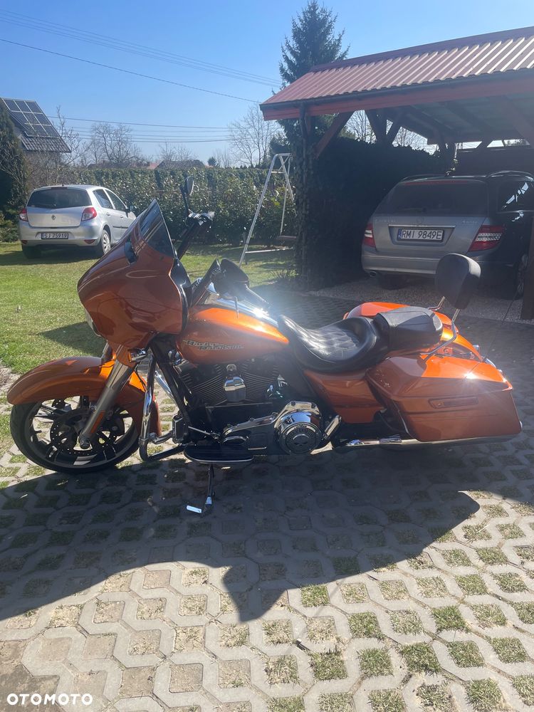 Harley-Davidson CVO Street Glide - 2
