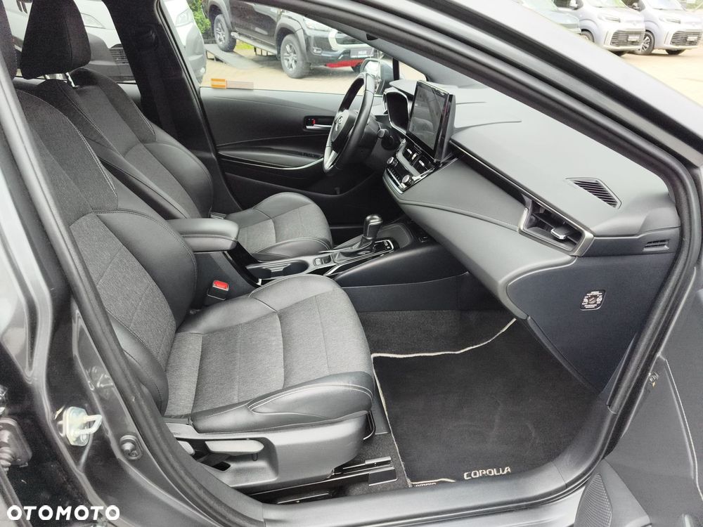 Toyota Corolla - 9