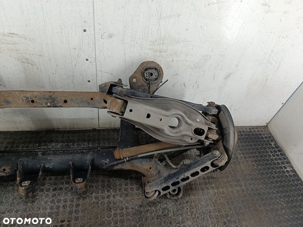 WÓZEK, TRAWERS TYŁ BMW E87 2.0 D HATCHBACK - 8