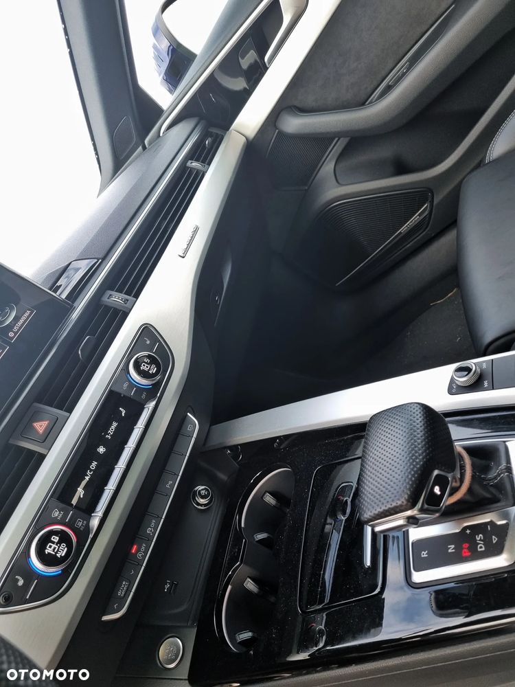 Audi A4 Avant 40 TDI Quattro S Line S tronic - 5