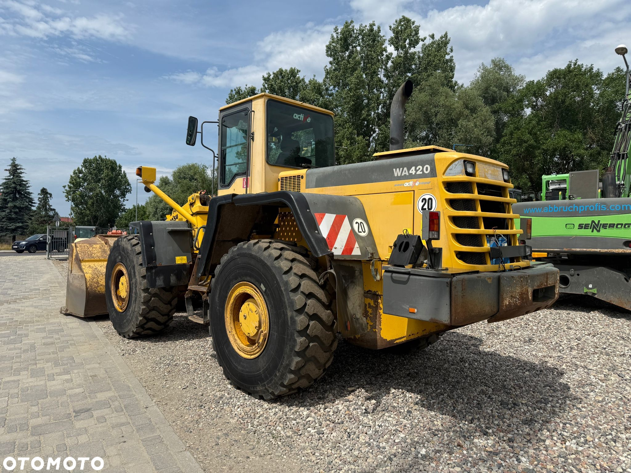 Komatsu WA 420-3H - 9