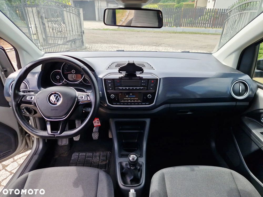 Volkswagen up! high - 23