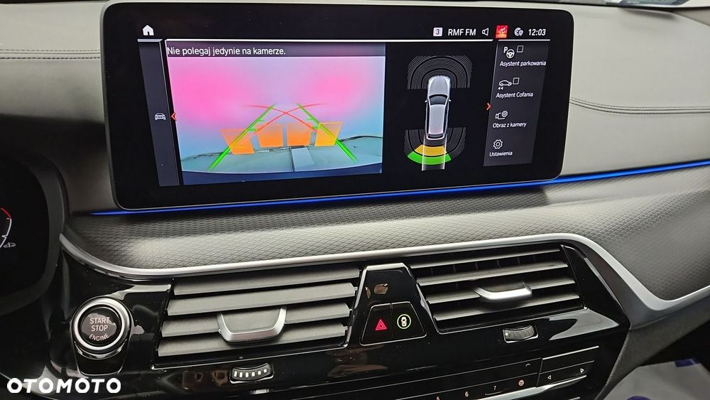 BMW Seria 5 540i xDrive mHEV - 20