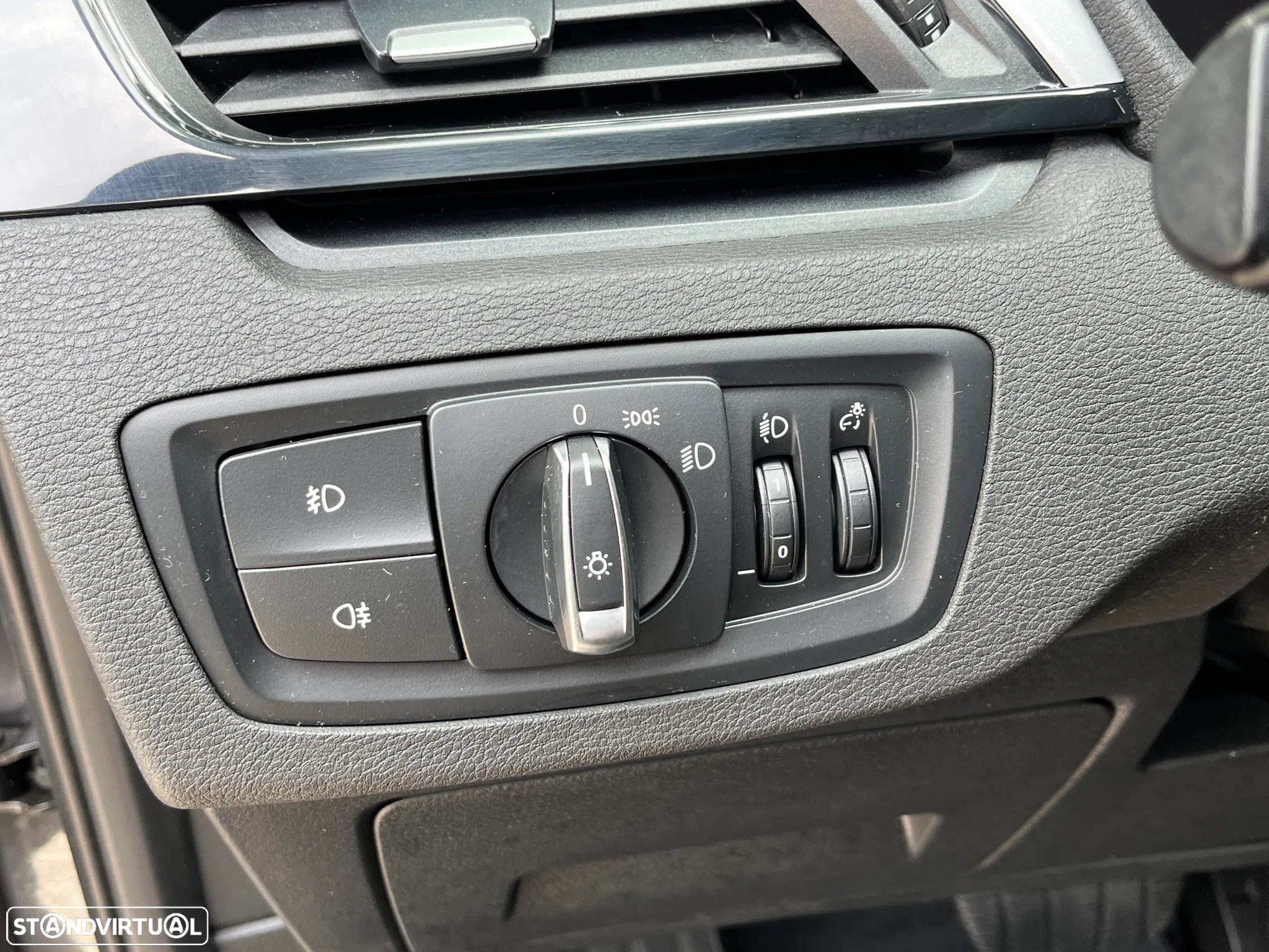 BMW X1 16 d sDrive Auto Advantage - 22