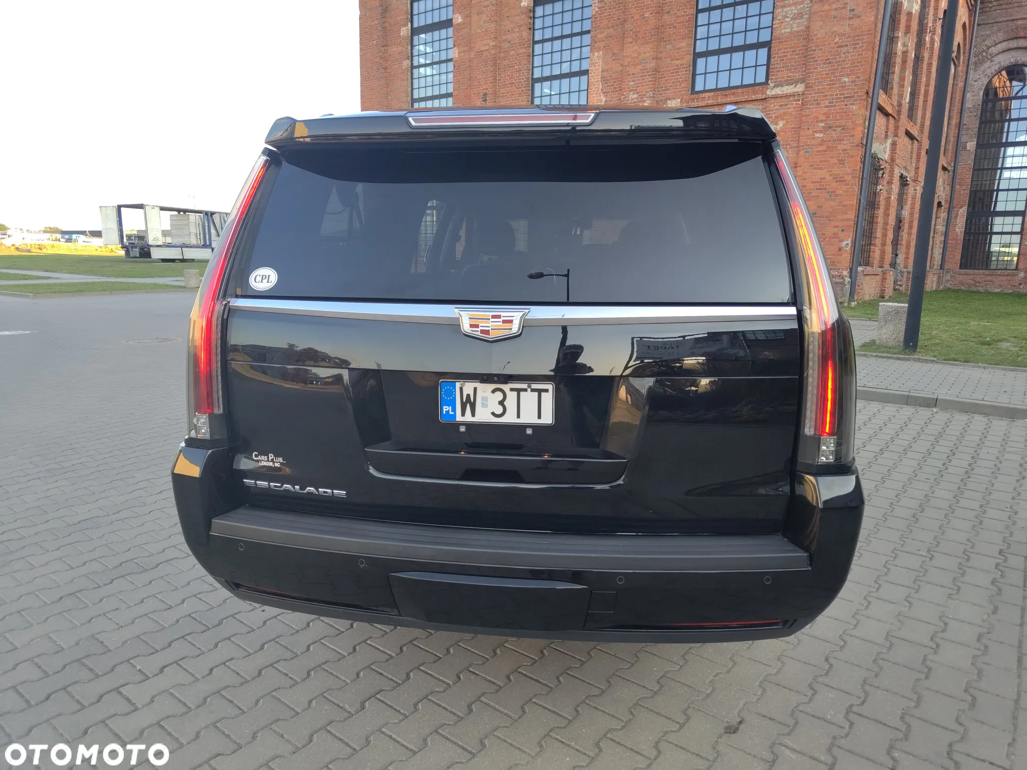 Cadillac Escalade 6.2 V8 AWD AT Premium - 4