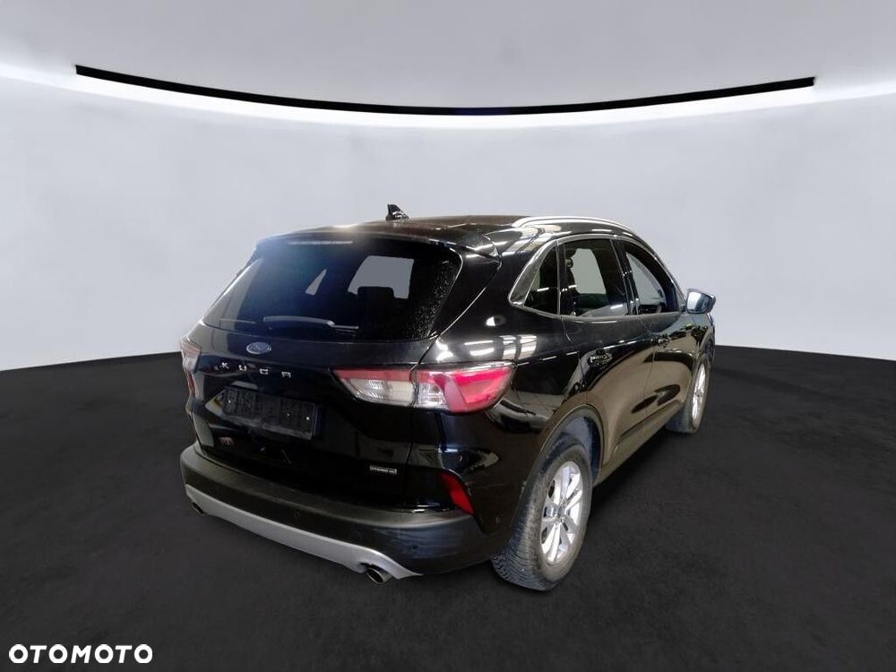 Ford Kuga - 3